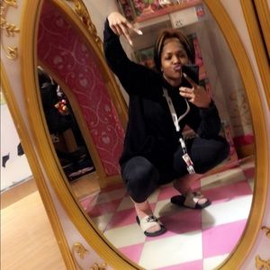 Meet your Posher, Kiaya